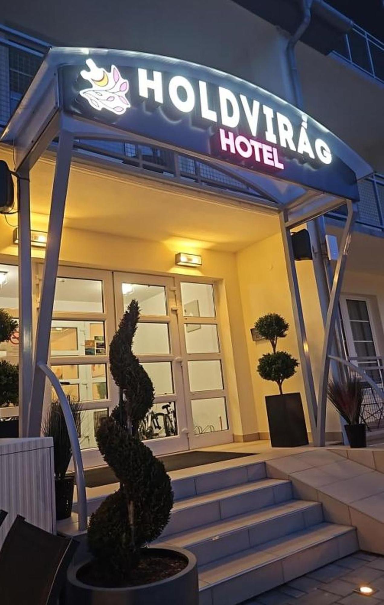 Holdvirag Hotel Sárvár Dış mekan fotoğraf