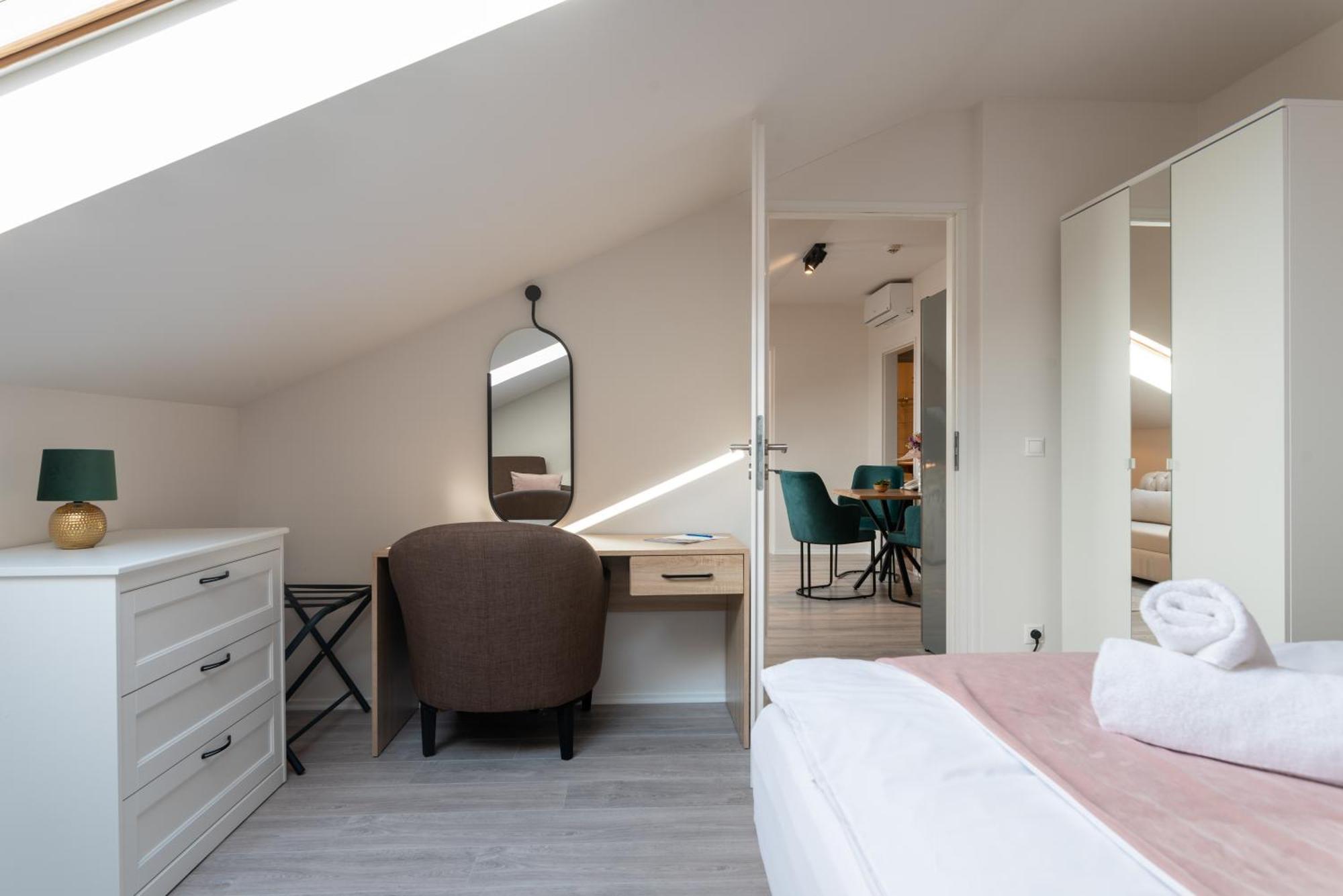 Holdvirag Hotel Sárvár Dış mekan fotoğraf