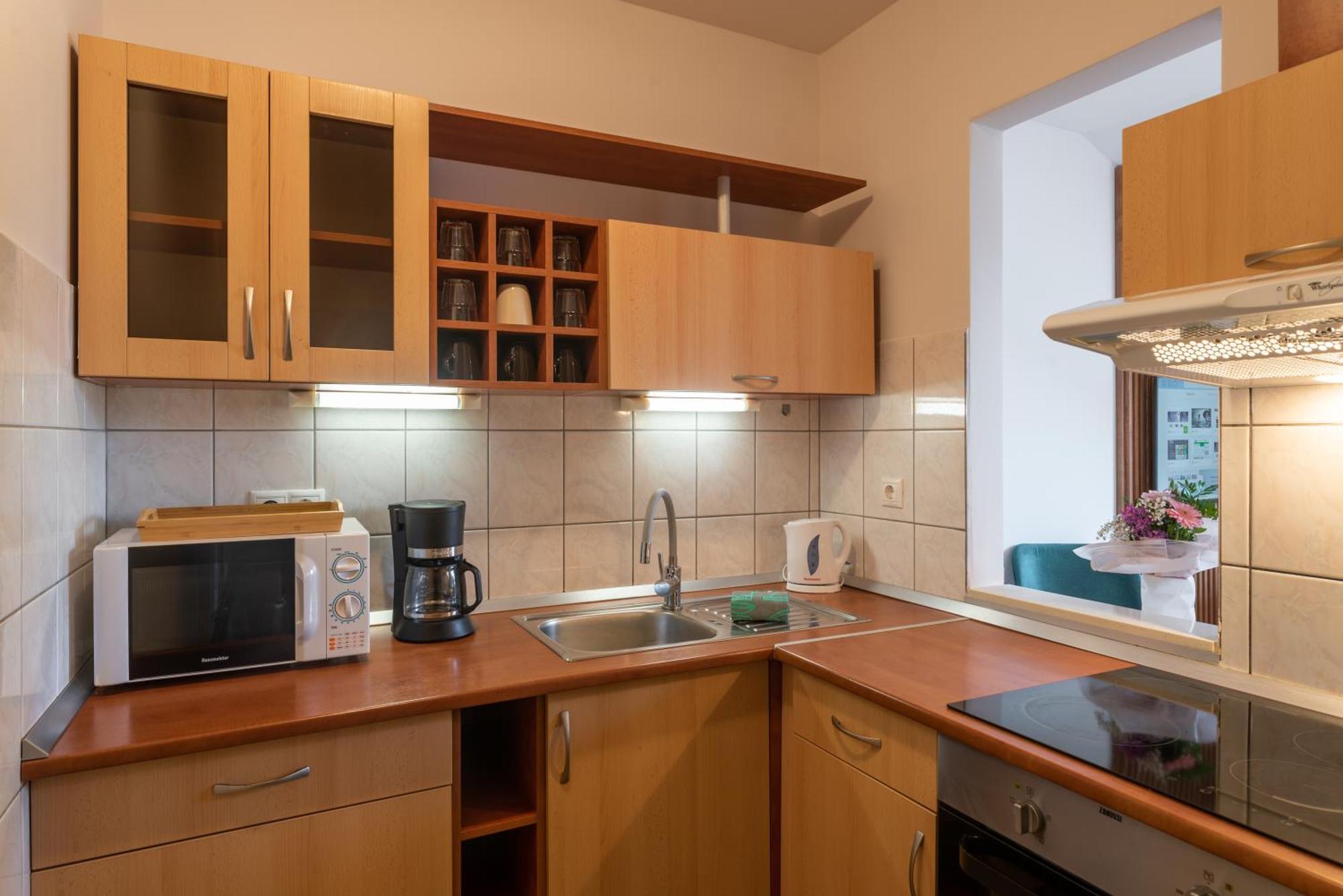 Holdvirag Hotel Sárvár Dış mekan fotoğraf