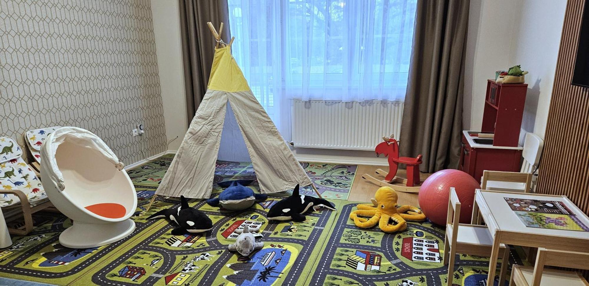 Holdvirag Hotel Sárvár Dış mekan fotoğraf