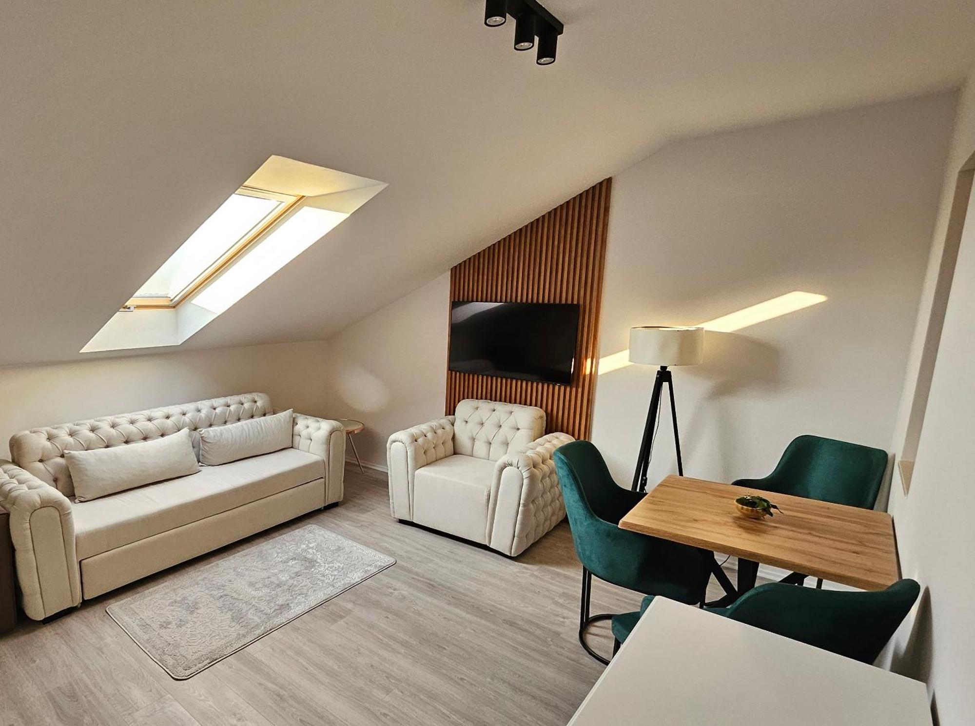Holdvirag Hotel Sárvár Dış mekan fotoğraf